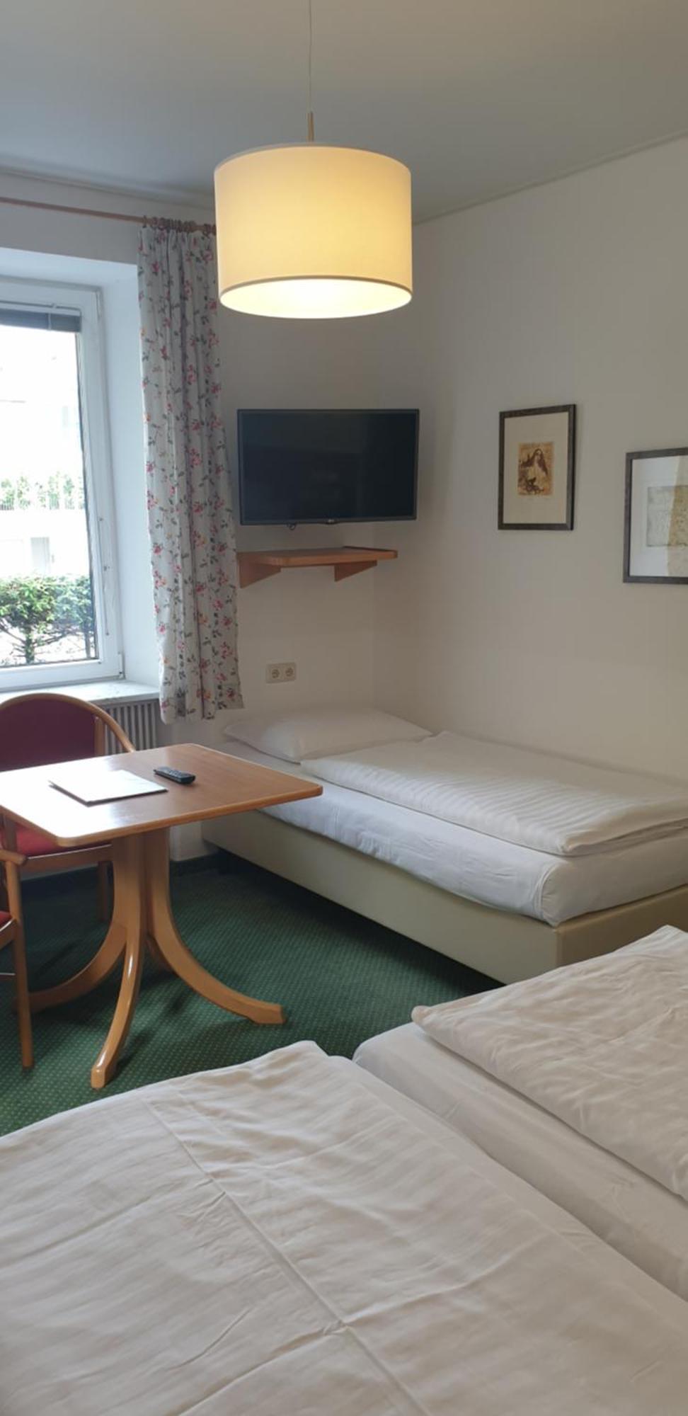Hotel Hohenstauffen Salzburg Bagian luar foto