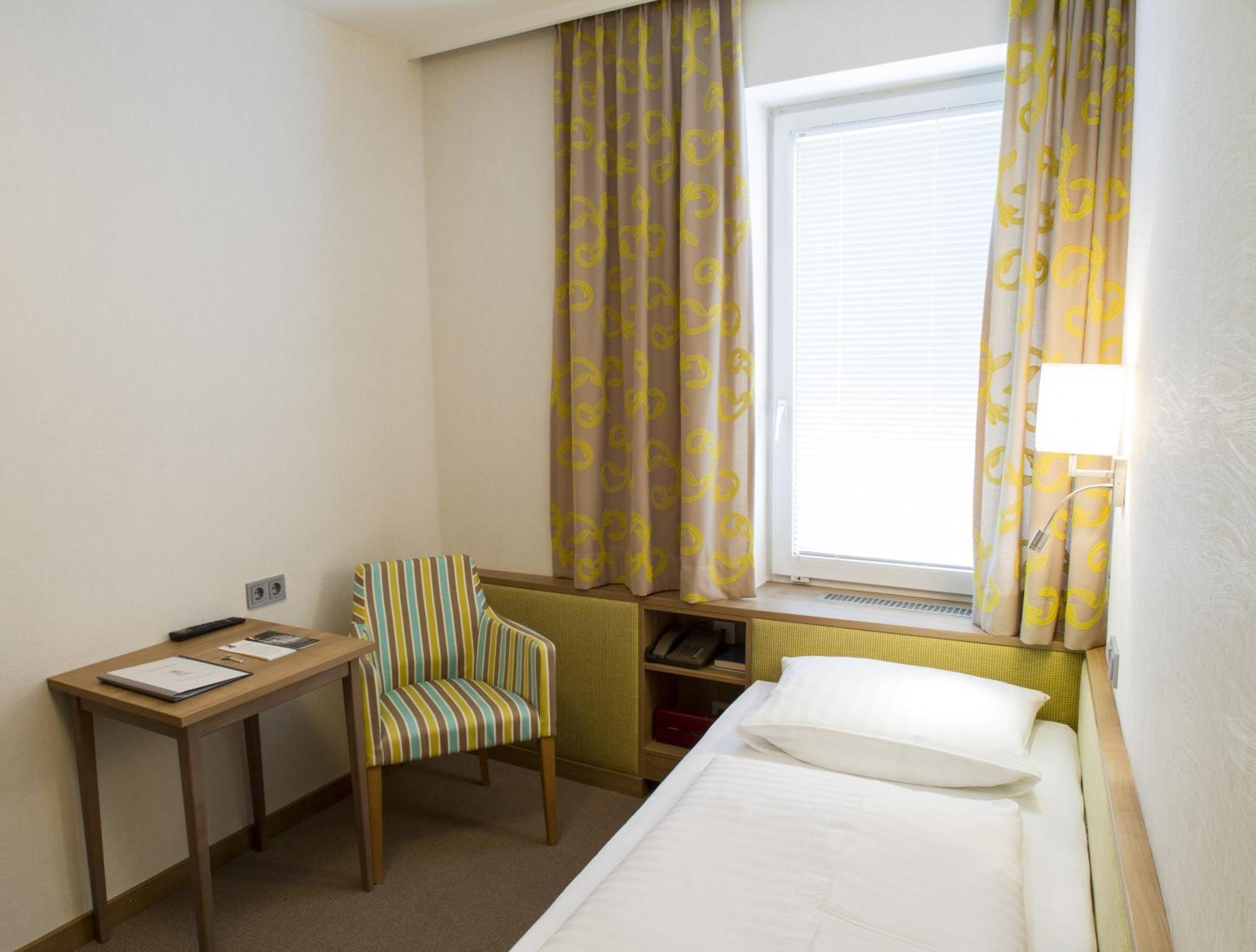 Hotel Hohenstauffen Salzburg Bagian luar foto